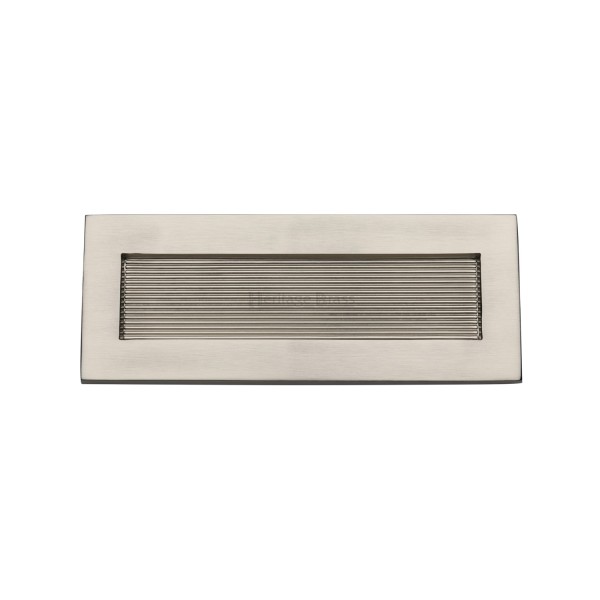 TRADITIONAL REEDED LETTER PLATE